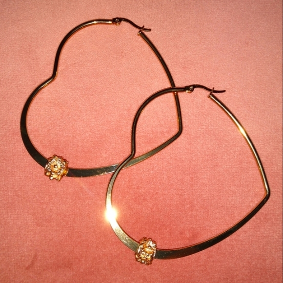 Big Gold Heart Hoop Earrings KATTA Flower Beads Large 60mm Hearts Floral Hoops - Picture 2 of 8